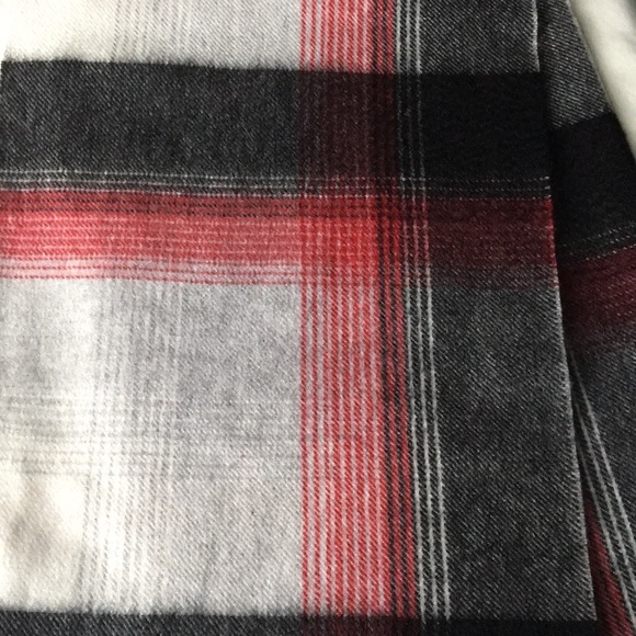 Wmns 100% Cashmere Scarf - Picture 2 of 2